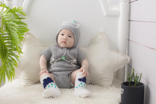 华容宝宝眼窝发青